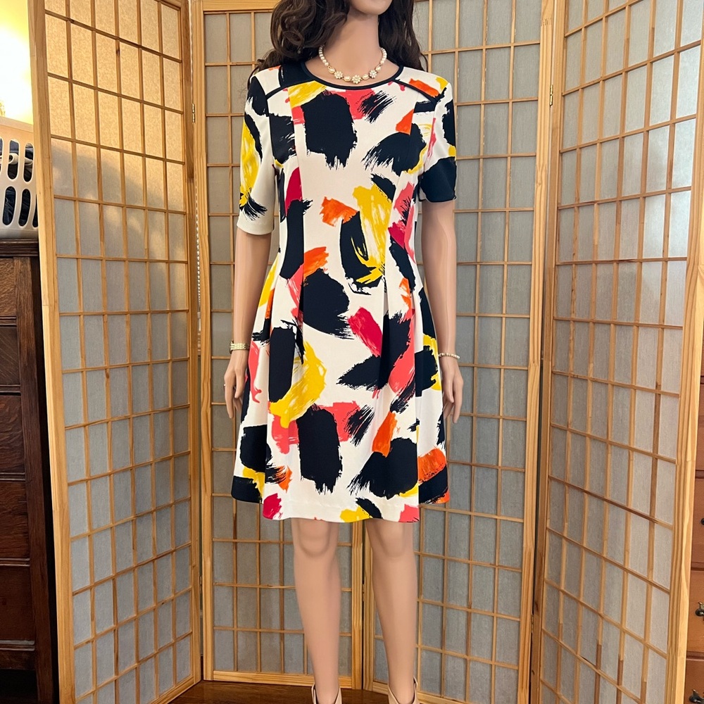 Vibrant paint print “Vince Camuto” Dress size 8